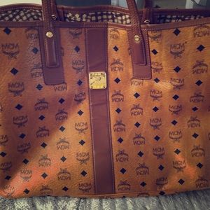 MCM TOTE BAG Authentic